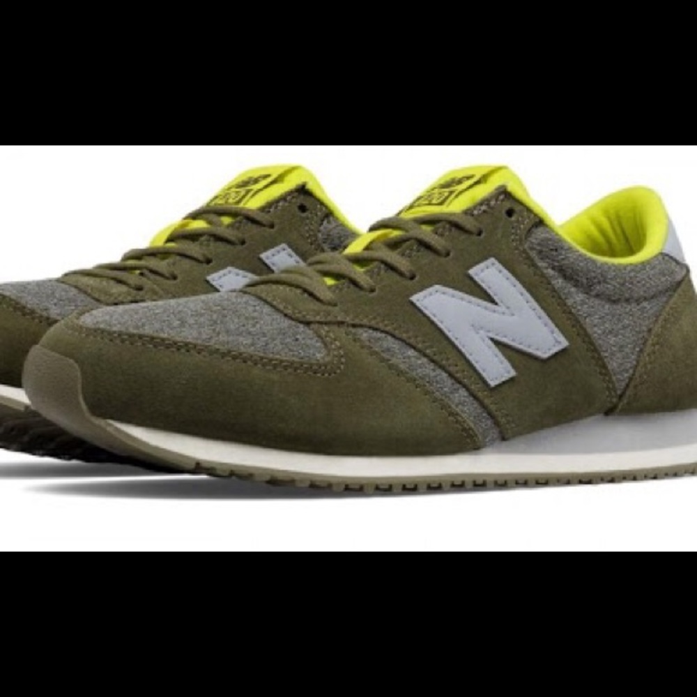 Women’s New Balance retro athletic shoes, size 11